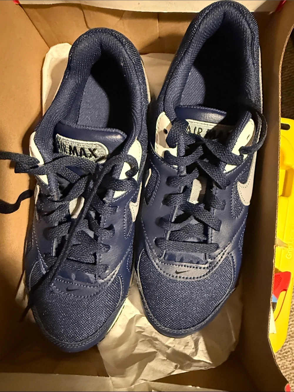 Nike Air Max IVO Youth in Navy, Stealth, and White